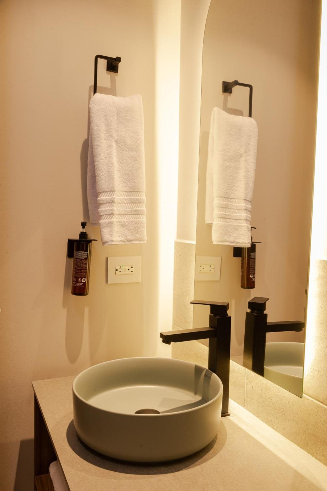 Hotel Lincoln メデジン エクステリア 写真